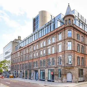 Comfortable Student-only In , Belfast United Kingdom